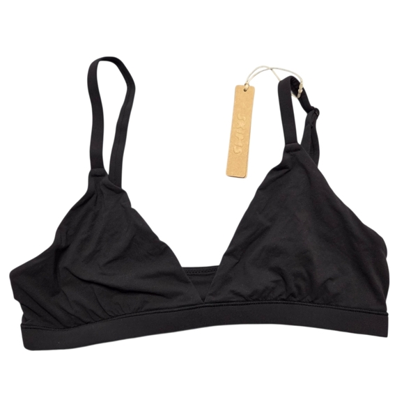 SKIMS FITS EVERYBODY TRIANGLE BRALETTE Wireless Bra Onyx Black Medium NWT - Picture 2 of 6